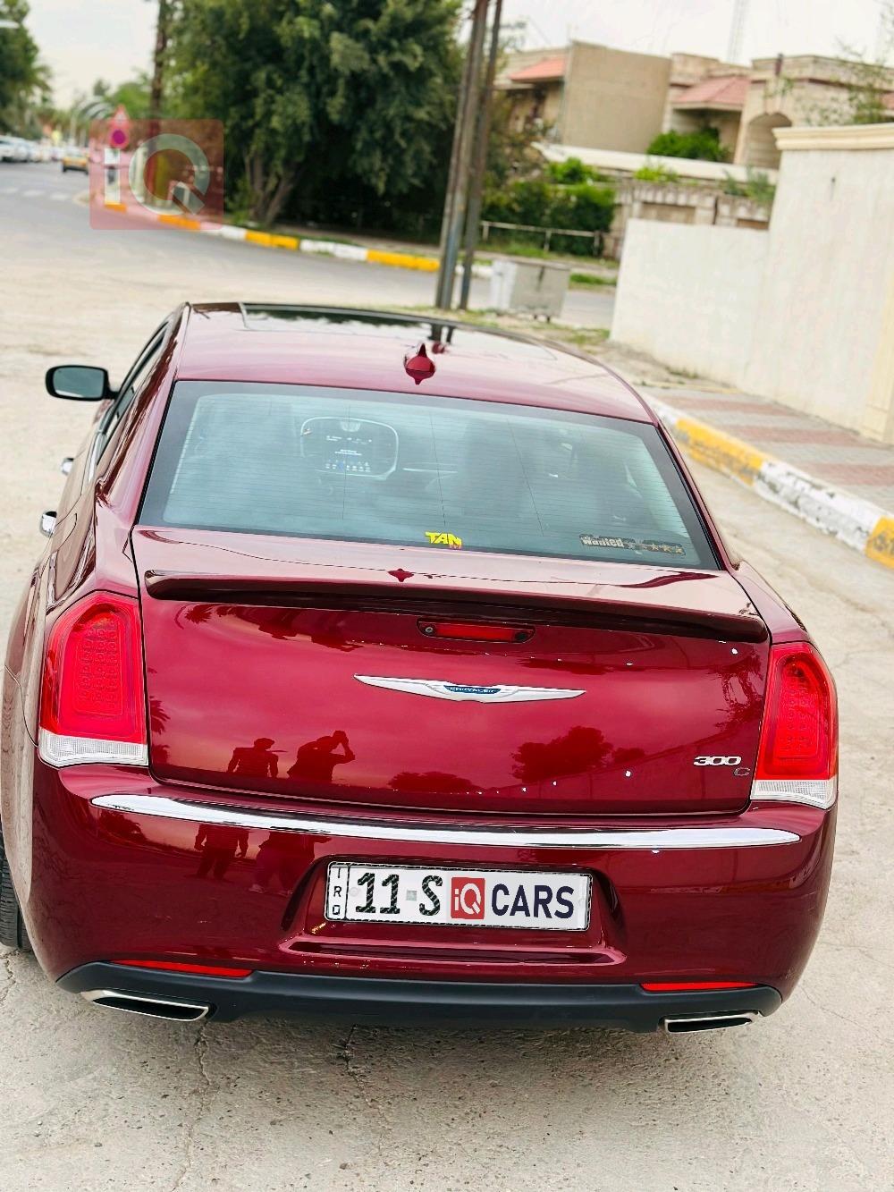كرايسلر 300